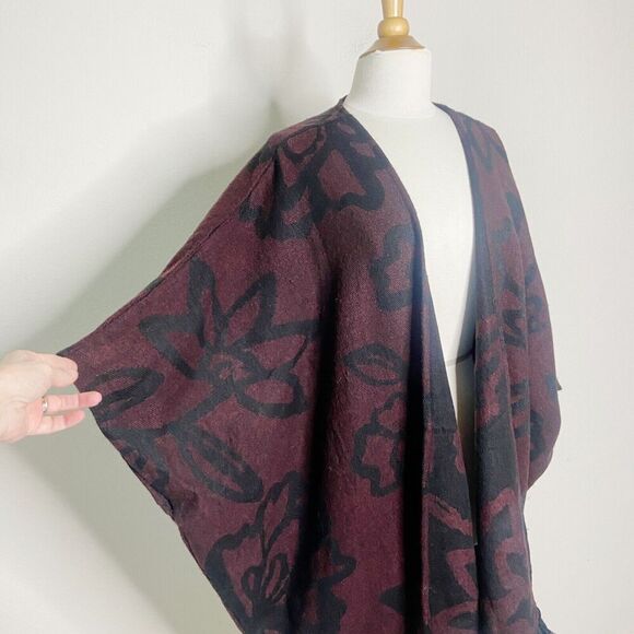 Cleobella Fringe Trim Burgundy Floral Poncho Wrap Cardigan O/S - Picture 6 of 14